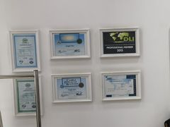 -布瑞琳洗衣(西堤红山店)