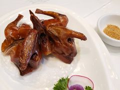 金牌乳鸽-麒茗餐厅·粤菜·宴会厅·海鲜(锦绣路店)
