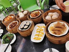 -四川小胡子海鲜(丁村万人海鲜广场店)