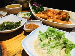 -唯成•韩国炭火烤肉 유성고기