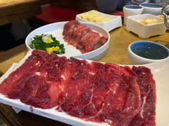 -左庭右院鲜牛肉火锅(金山万达店)