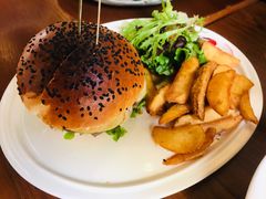 招牌牛肉汉堡-UPPER KITCHEN(延安路店)