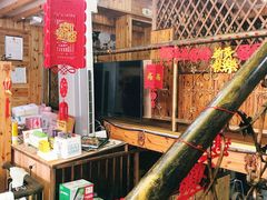 -老东镇啤酒屋海鲜加工·蒸汽海鲜·海鲜烧烤(台东店)