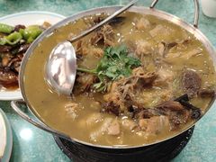 -鹤乡东北菜(崮山路店)