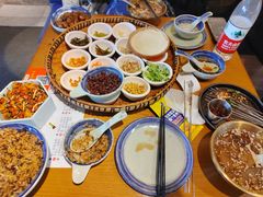 -包整·丝娃娃(一览甲秀楼风景店)