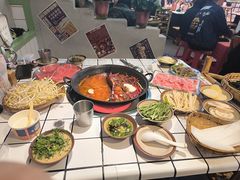 -巴卤社老火锅(财富店)