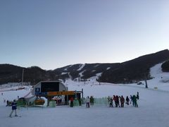 -中旅松花湖滑雪场