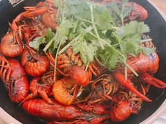 -鲁小三·大骨自助(金山总店)