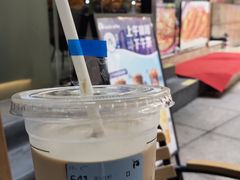 -瑞幸咖啡(东方广场中庭店)