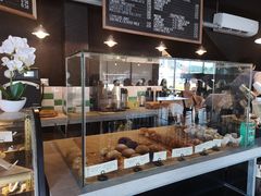 -Cha Café and Bistro