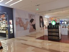 -泡泡玛特POPMART(蓝色港湾店)