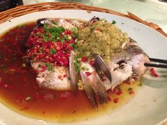 双椒鱼头-鄱阳湖·江西小炒·瓦罐煨汤(五道口店)