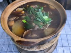 碳火牛杂煲-堤角朱爹爹烧烤·武汉猪肉串(光谷金融港店)