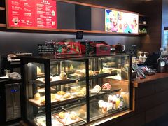 面包甜点陈列柜-星巴克(深圳龙岗摩尔城店)