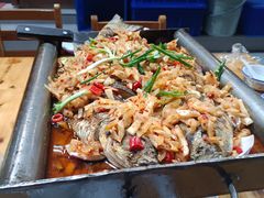 -宏兴烤鱼山庄(宣恩总店)