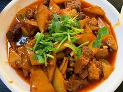 土豆焖牛腩-小四川美食馆(幸福路店)