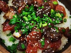 腊肠腊肉煲仔饭-红星光发煲仔饭(大石街店)