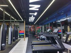 -臻元搏击格斗泰拳拳馆(港隆店)