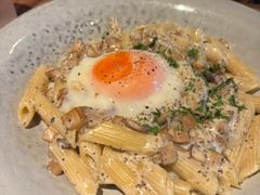 -玛格萝妮比萨屋(陆家浜路店)