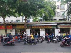 -阿阳牛腩腌面店