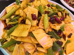 -瑞杰烧烤店·24小时营业(山东路店)