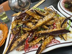 -郑小二山东特色炒鸡店(红小巷店)