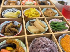 -轻蔬不用等·素食(江苏路店)