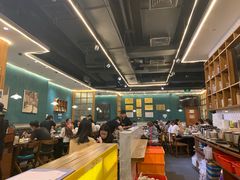 大堂-胡须佬鸡煲四季火锅店(石厦西村直营店)