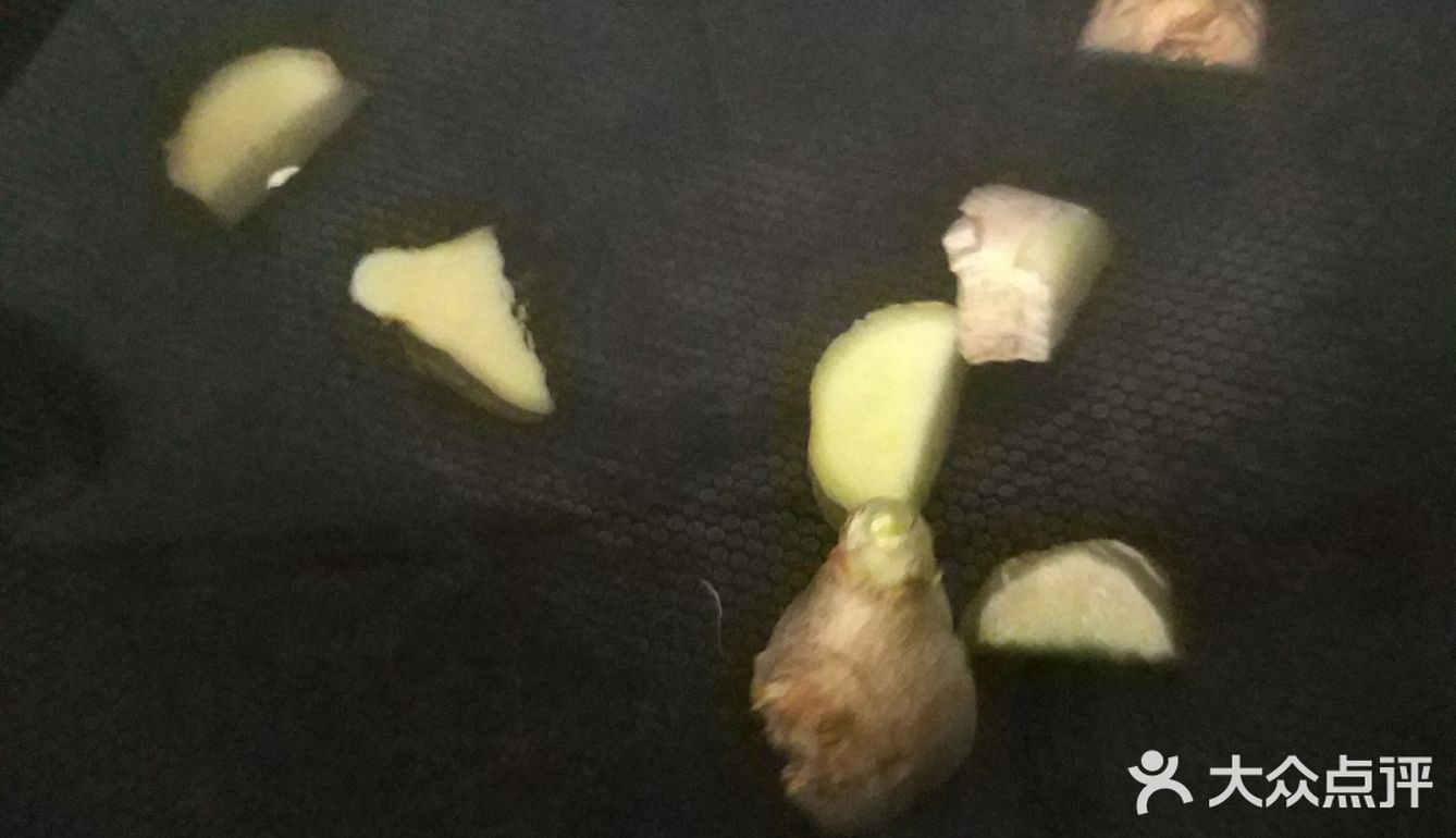鸡肉搭配丝瓜做的丝瓜肉汤