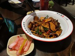 -富正毅三下锅·湘西韵味(天门山索道店)