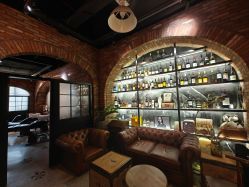 -THE BARN大屋理发馆