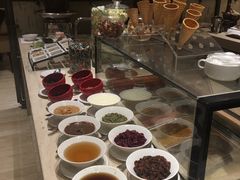 -鲜艳西餐厅(衡山路十二号华邑店)