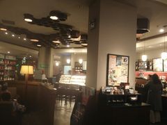 大堂-星巴克(无锡百联奥特莱斯店)