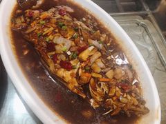 红烧臭桂鱼-临街徽菜馆·正宗黄山味
