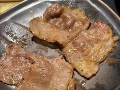 -山川小町·极番烧肉(新地假日广场店)