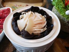 -小天鹅火锅·一线江景洪鼎旗舰店(洪崖洞店)