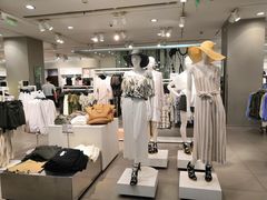 -H&M(鹏欣水游城店)