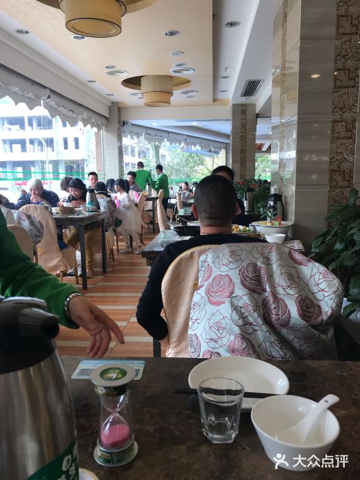 椿记烧鹅(叠彩店)大堂图片