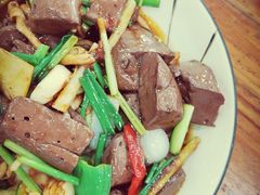 姜葱炒鹅肠血-牛恒濑粉