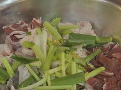 -顺水湾·牛肉牛杂火锅(驾鹤店)