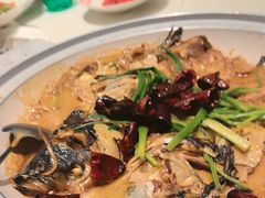 葱烧鱼头-老妈菜馆(建设街店)