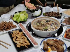 -土连锅·现熬养生汤锅(梁家巷店)