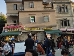 -厦门帷幕开啦红地毯蜡像艺术馆