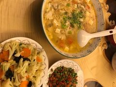 -爱的果实月嫂育婴师(世纪东方店)
