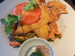 -大头虾越式风味餐厅(光明广场店)