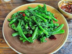 炝炒花菜心-懒人盐府人家(安贞店)