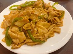 干豆腐炒辣椒-庆增回民饭店