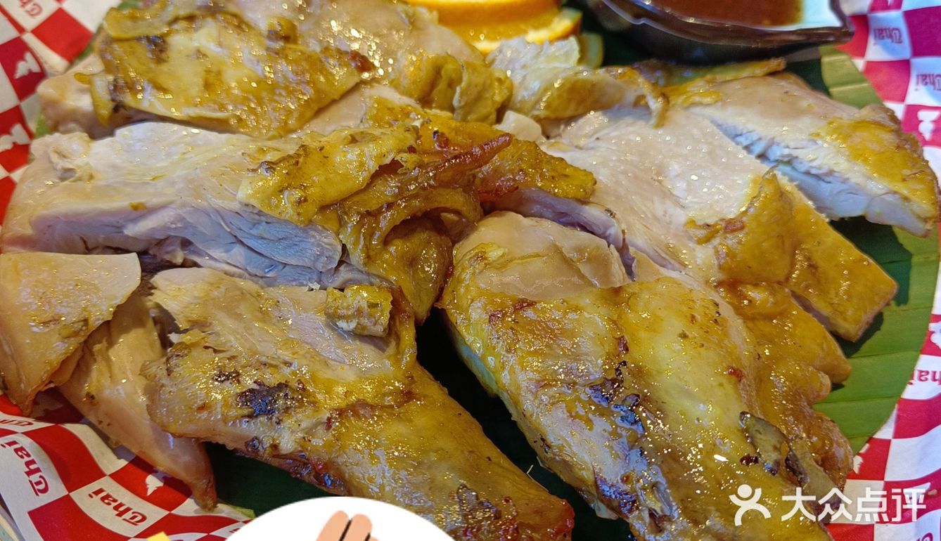 来福士泰妃殿，泰餐天花板