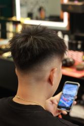 点击看大图 -鸿運 BARBER SHOP男士理发馆