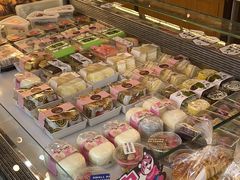 -聚利来食品(南戴河店)